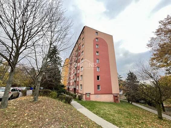 Pronájem bytu 3+1/L, Chomutov, ul. Školní pěšina