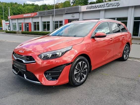 Kia Cee ́d PREMIUM 1.6 GDI PHEV 6DCT