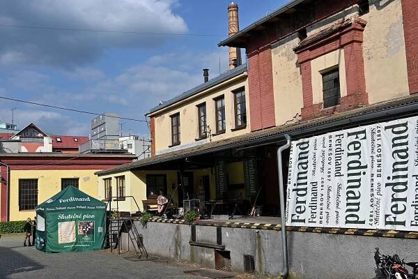 Od sladovny až po ochutnání. Lidé si mohli prohlédnout benešovský pivovar