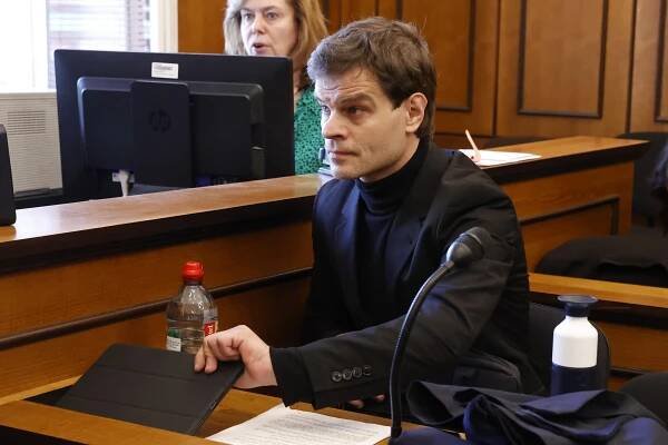 Syn Jana Krause je obviněný ze znásilnění: Jeho nevlastní máma Ivana Chýlková poprvé promluvila