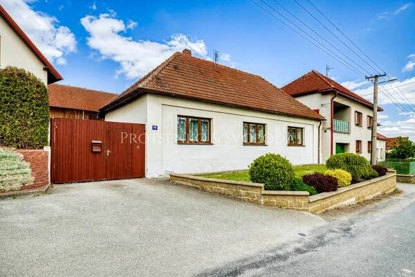 Prodej rodinného domu 135 m⊃2;, pozemek 9556 m⊃2; Nová Cerekev - Částkovice | Protsenko & Svoboda