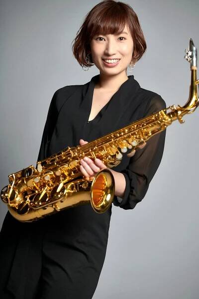 中村 有里 | DIVINE