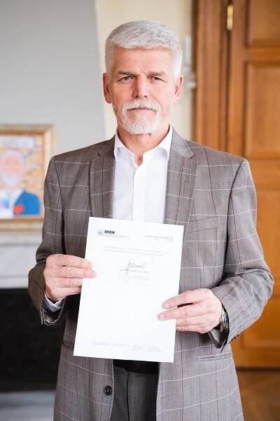 Schopen vykonávat povinnosti prezidenta. Pavel zveřejnil lékařskou zprávu