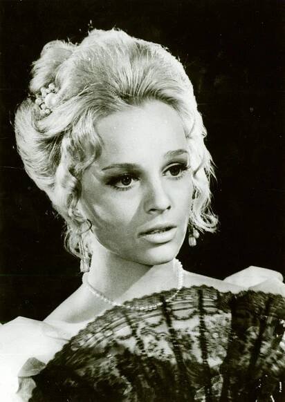 Noc labutí (1971)