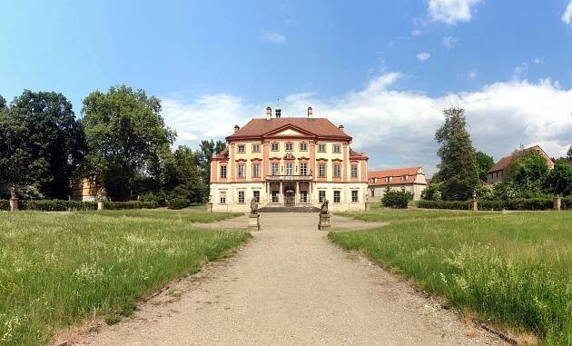Soubor:Zamek Libechov.jpg – Wikipedie