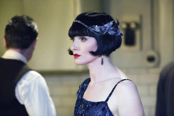 Vražedné záhady slečny Fisherové - Krvavé peníze - Z filmu - Essie Davis