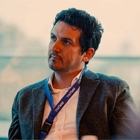 The Revenue Machine Podcast hosted by Emmanuel Scuto | WeYield