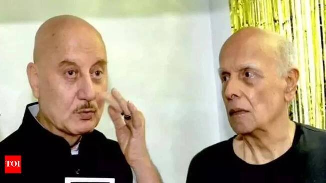 Mahesh Bhatt praises Anupam Kher, says "Jab chela guru se aage nikal jaata hai to guru ko bahut acha lagta hai"
