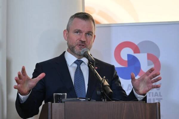 Apel na Kyjev na obnovu tranzitu plynu je legitimní, řekl Pellegrini