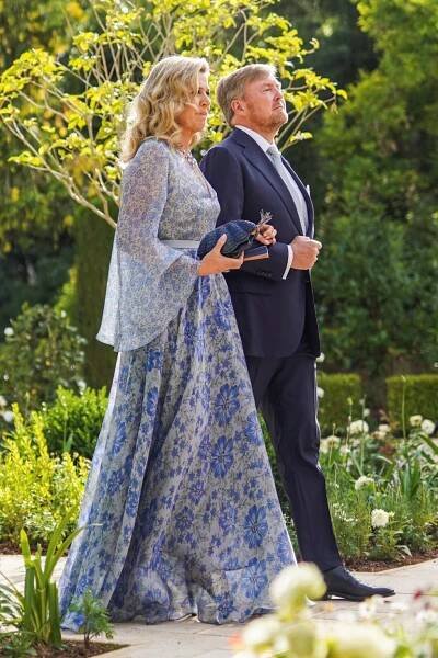 Korunní princ si vzal dceru podnikatele. Na svatbu do Jordánska přijeli William s Kate či Bidenová