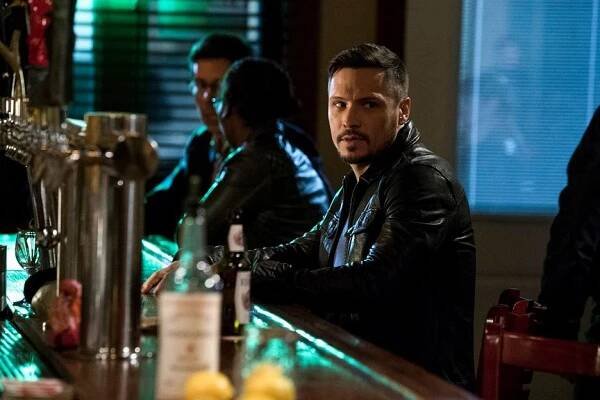 Nick Wechsler - Špinaví poldové - A Walking Shadow - Z filmu