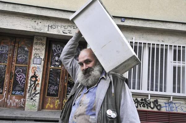Zemřel akademický malíř Petr Vaněček (†60): Rodina se to dověděla po týdnu