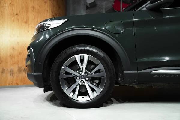Ford Explorer Platinum Plug-in-Hybrid 4x4, B&O, 360