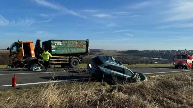 Tragická nehoda v Horním Benešově: Řidič zemřel po čelní srážce - Novinykraje.cz