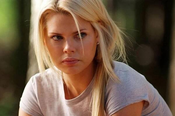 Hory zalité krví - Z filmu - Sophie Monk