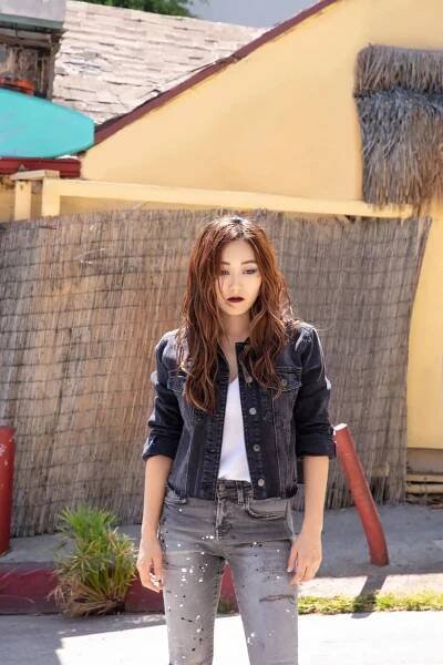 Karen Fukuhara Heels Pics