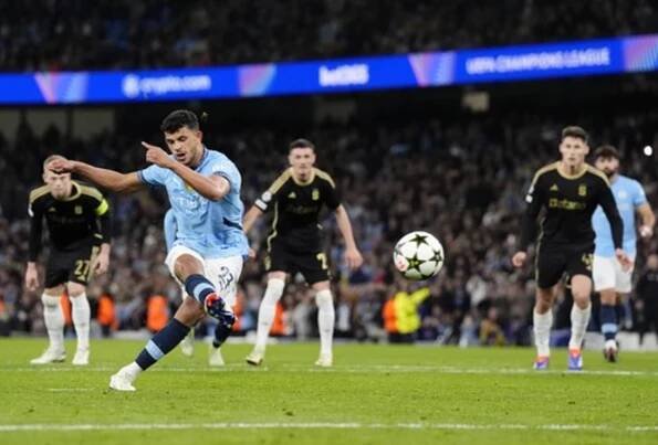 Fotbalisté Sparty utrpěli na hřišti ManCity debakl 0:5.