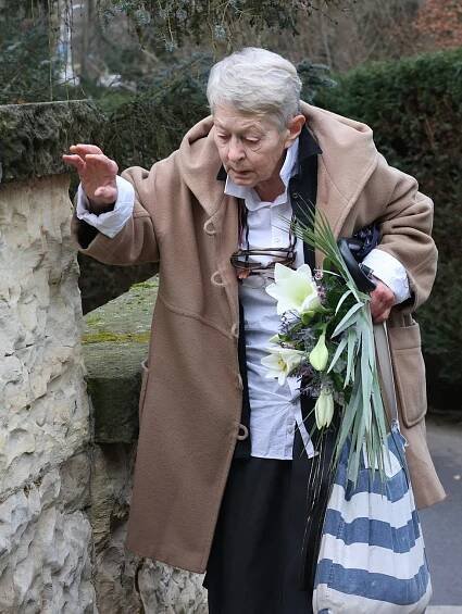 Pohřeb Lauferovy (83) manželky Ireny (†83): Na rakvi věnec od manžela a společná fotka!