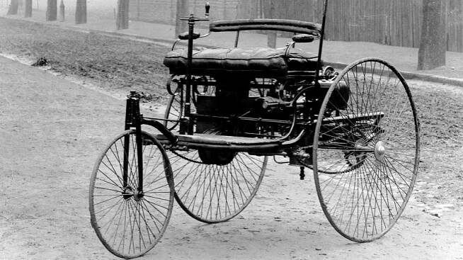 První automobil měl tři kola a Karl Benz ho vyrobil sám ve své domácí dílně
