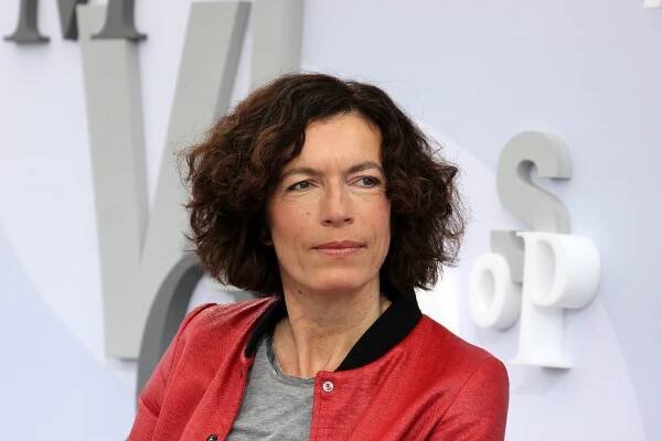 Soubor:Anne Weber Leipziger Buchmesse 2017.jpg – Wikipedie