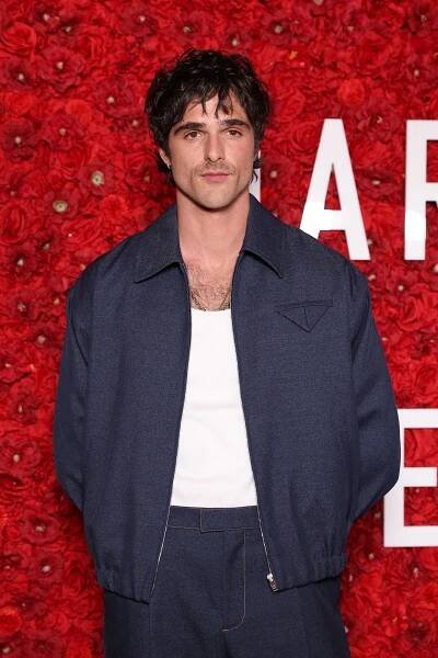 Jacob Elordi’s Dating History: Joey King, Zendaya, More