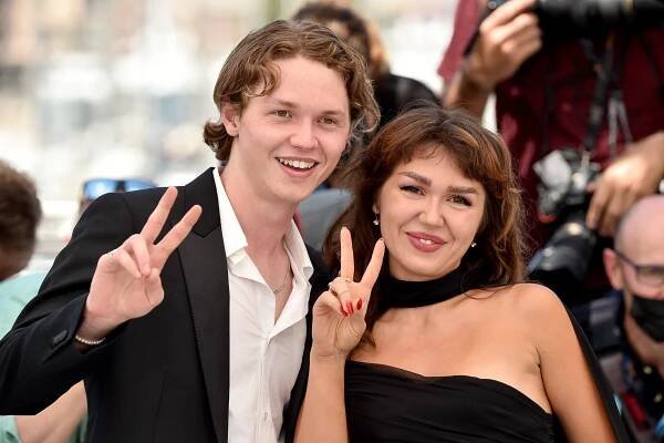 Mercedes Kilmer and Jack Kilmer attend "Val" photocall during the 74th annual Cannes Film Festival in 2021.