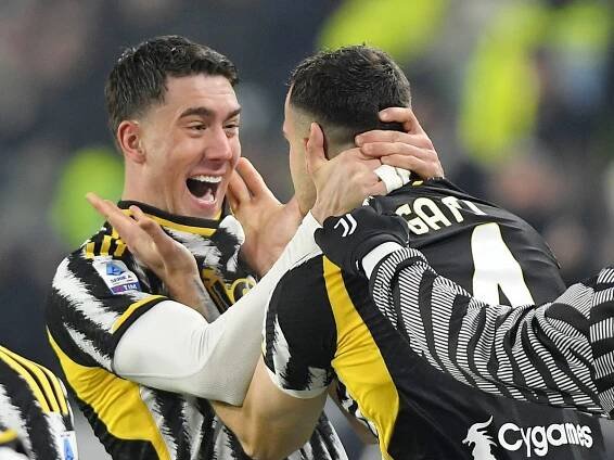 Juventus FC: Slavní hráči i logo klubu z Turína