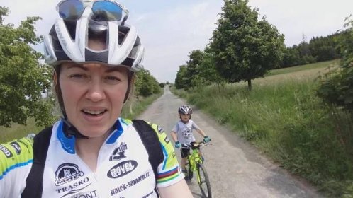 Mistryně světa v dráhové cyklistice Lada Kozlíková podporuje naši Tour de aleje 2020