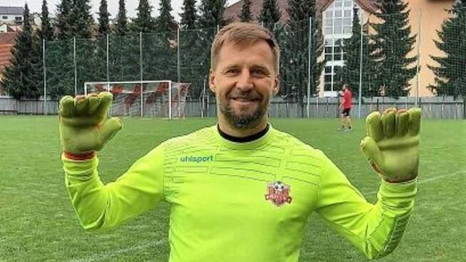 FOTO: Přílucký Zdeněk Julina poprvé jako gólman slavil výhru!