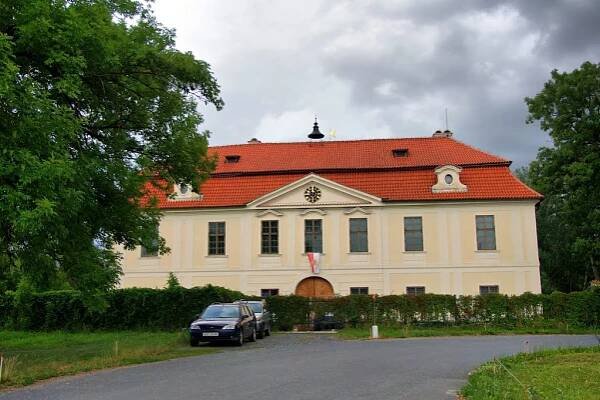 Zamek Bečváry