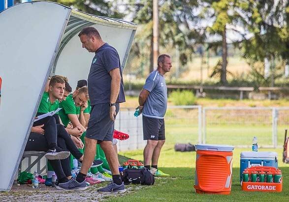 Trenér Jozef Valachovič během přípravného utkání Příbrami v Přešticích s Plzní.