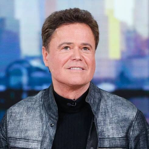 WATCH: Donny Osmond serenades doctors through his own surgery