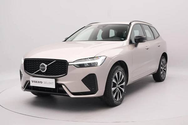 Volvo XC60 B4 AWD PLUS DARK AUT CZ 1.maj