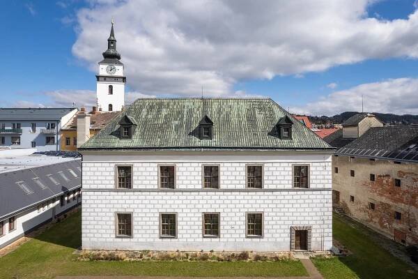 Náměstí, Velké Meziříčí - Žďár nad Sázavou | Prodej, Historický objekt, 1 868 m²