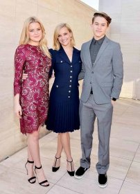 Elizabeth Phillippe, honoree Reese Witherspoon, and Deacon Reese Phillippe