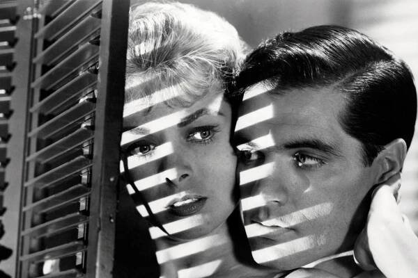 American actress Janet Leigh as Marion Crane, with John Gavin as her boyfriend Sam Loomis, in the horror classic 'Psycho', directed by Alfred Hitchcock, 1960