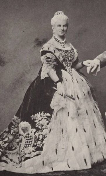 File:Marie of Prussia, Queen of Bavaria.jpg - Wikimedia Commons