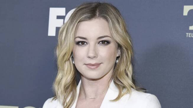 Emily VanCamp - Actress