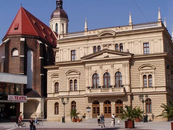 Fotogalerie: Poznejte hlavní město Slezska a jeho okolí. Nabízí nejstarší muzeum střední Evropy, kulturu i sport 