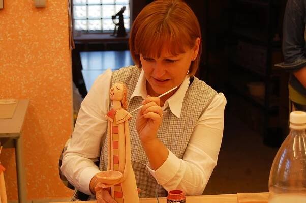 Charitu navštívila poslankyně Lenka Kohoutová | Charita Opava