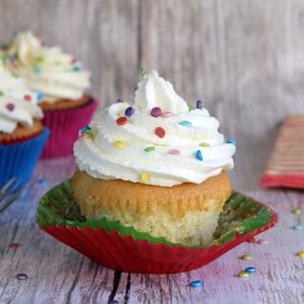 gluten-free-trifle-cupcake
