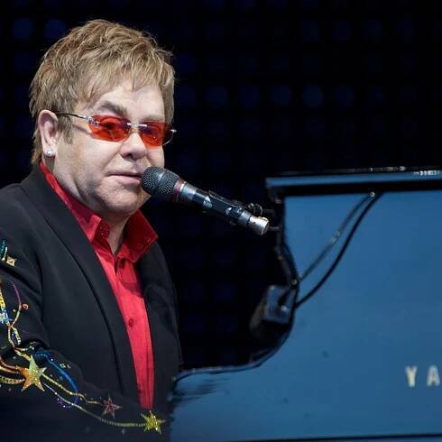 Elton John vystoupí 18. července v Praze