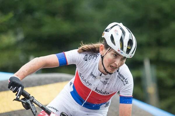 Závod SP kategorie žen elite v cross country horských kol v Novém Městě na Moravě.