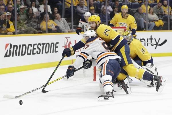 Základná časť profiligy sa možno nedohrá, komisár NHL Bettman to prvýkrát pripustil
