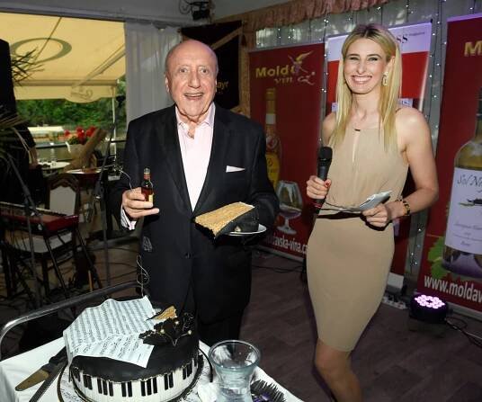 Felix Slováček a moderátorka Michaela Dragounová