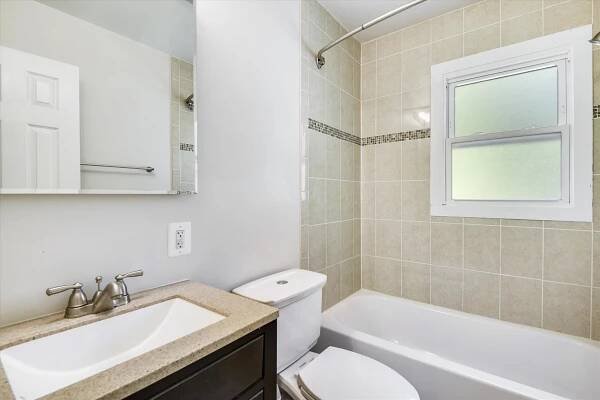 6121 Ruatan St, College Park, MD - 4 Bed / 2 Bath