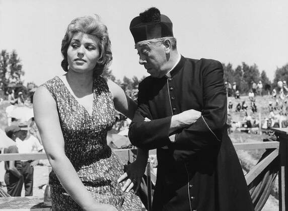 Gina Rovere, Fernandel - Don Camillo, Monsiňor... ale ne moc - Z filmu
