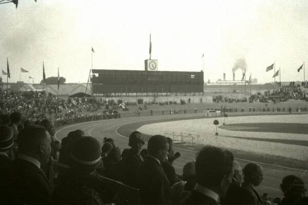 Koně v Paříži v roce 1924 a dnes: Jaké byly olympijské hry před sto lety | Jezdci.cz