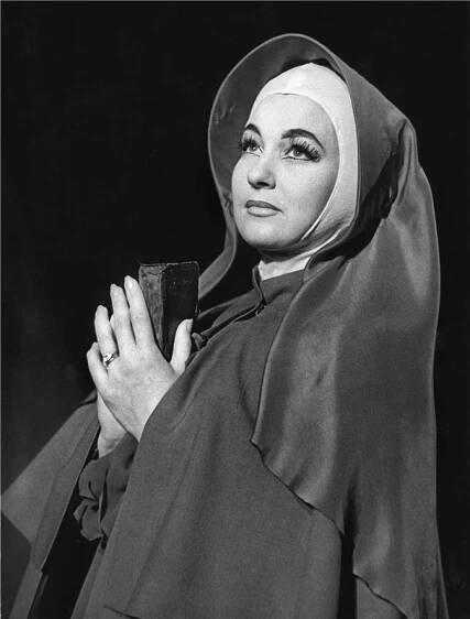 Zásnuby v klášteře - 18.02.1966, Ivana Mixová (Klára d´Almanca) Foto: Jaromír Svoboda