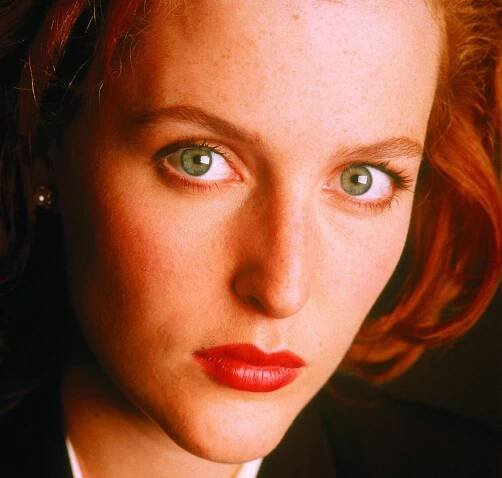 » UHQ promo fotky s agentkou Scullyovou Kult X | největší český fanweb o seriálu Akta X (The X-Files) 